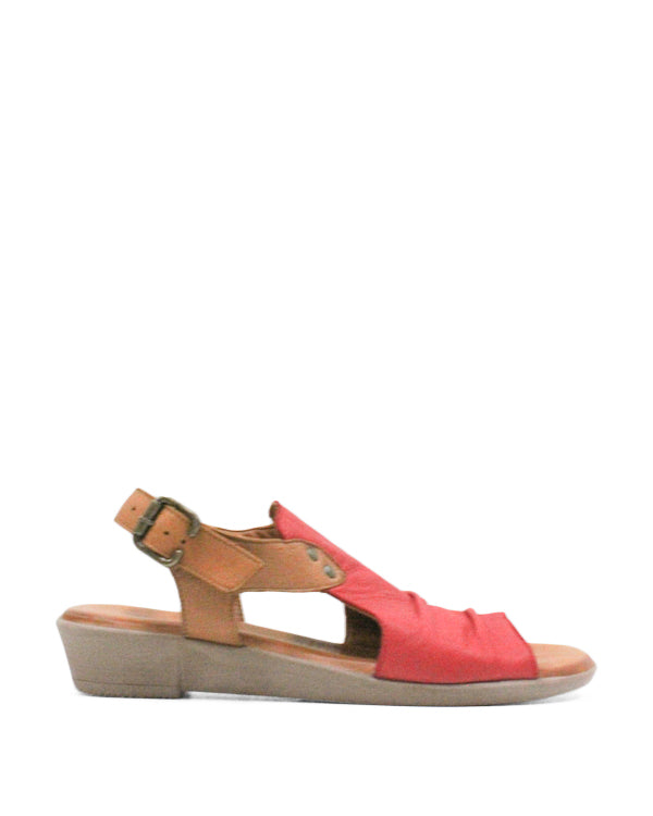 Bueno Aliah Flat Sandals